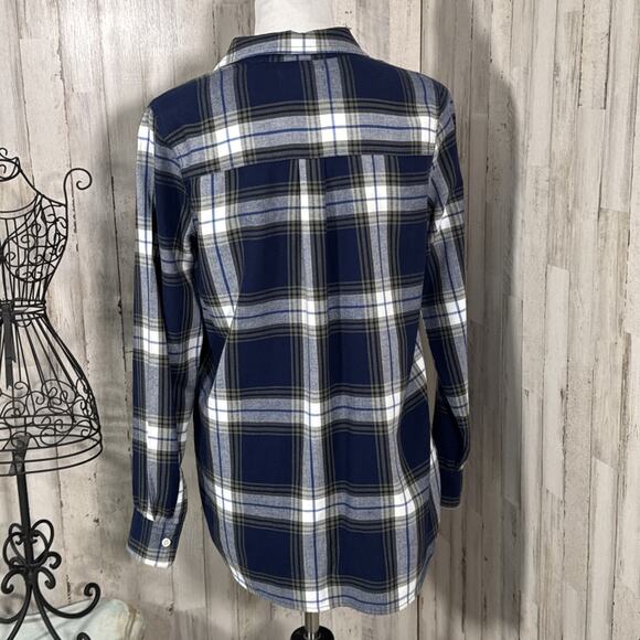 Old Navy Classic Navy And Ivory Plaid Flannel Size Medium - Picture 3 of 14